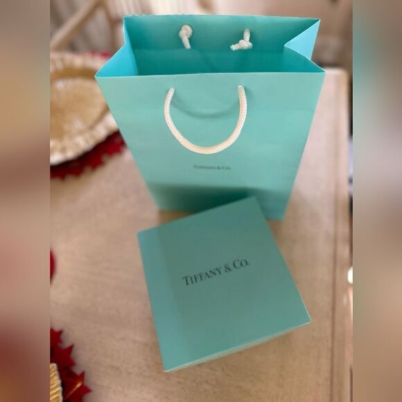 Tiffany & Co. Authentic Gift Box and Bag - Picture 2 of 5